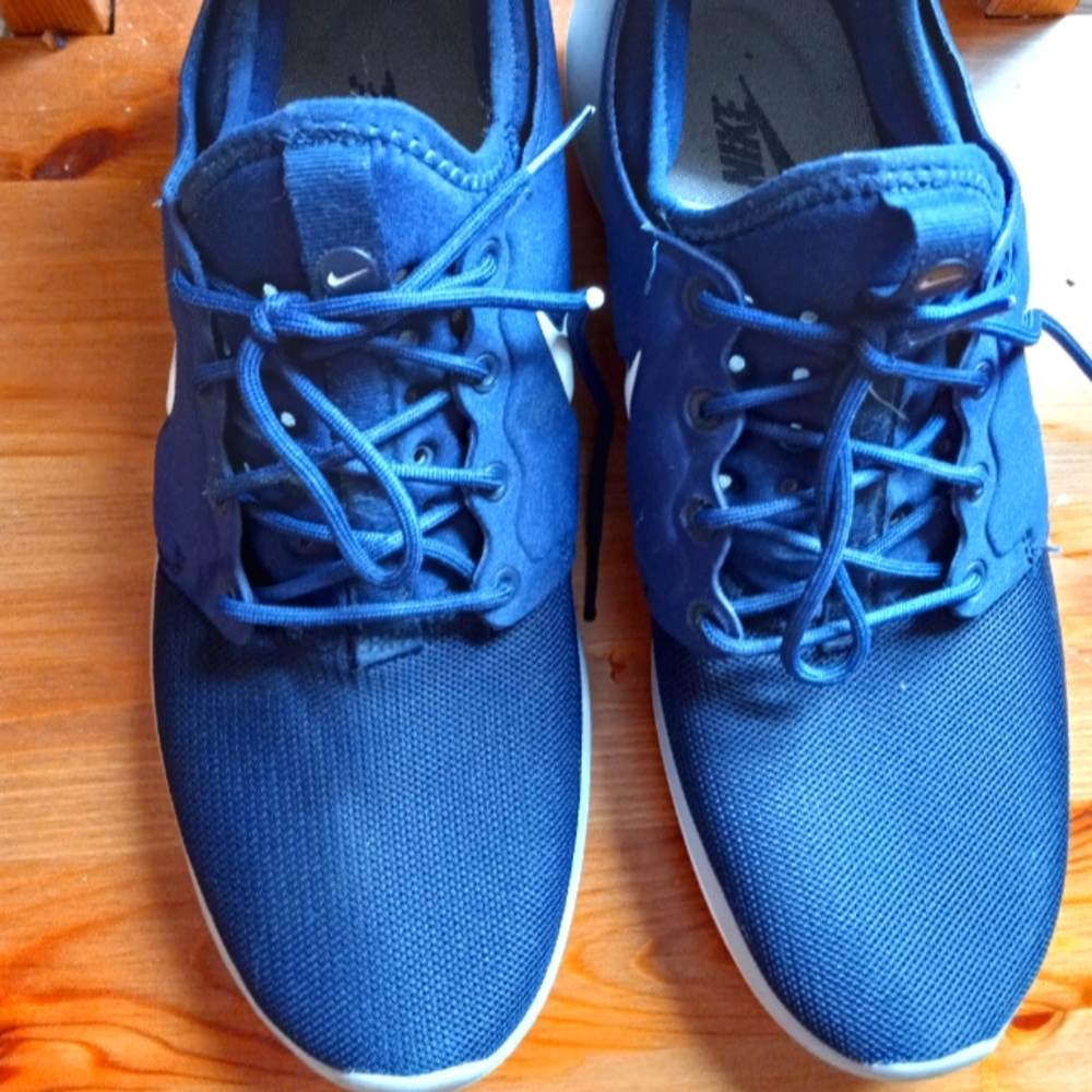 Nike Mens Shoes Size 8.5 Navy